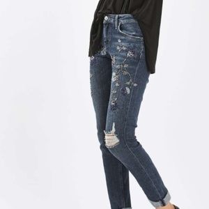 TOPSHOP 'Lucas' Beaded Boyfriend Jeans